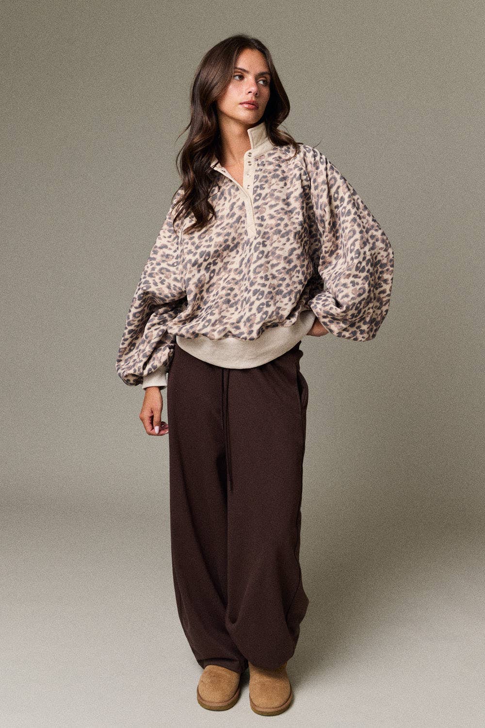 Vintage Leopard Print Snap Button Sweatshirt