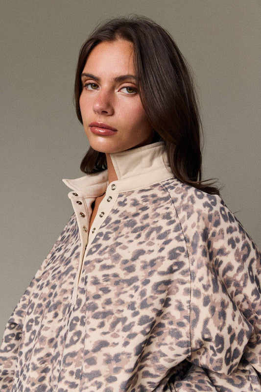 Vintage Leopard Print Snap Button Sweatshirt