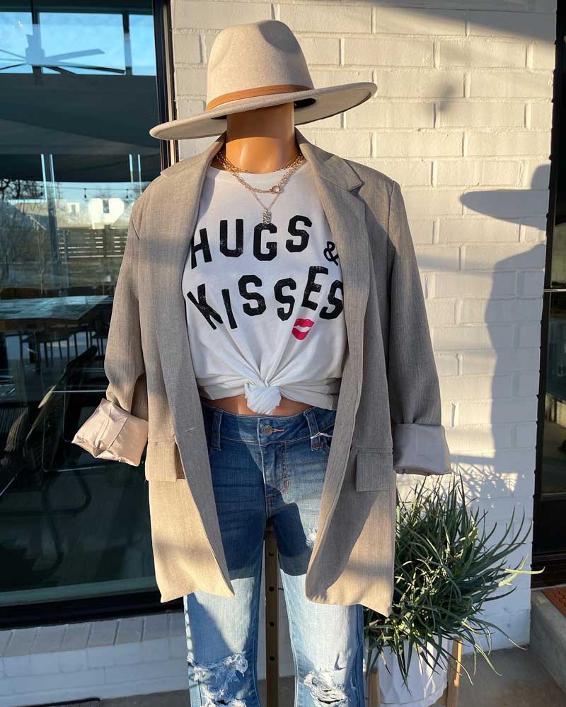 HUGS & KISSES Tee, Two Colors - Jade Creek Boutique