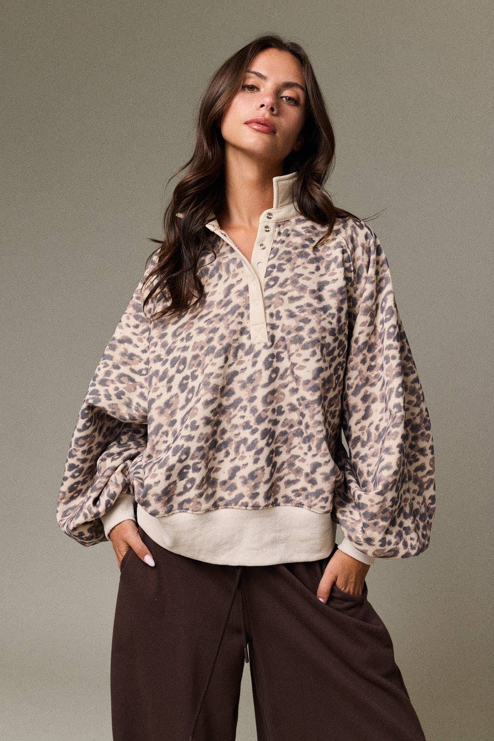 Vintage Leopard Print Snap Button Sweatshirt
