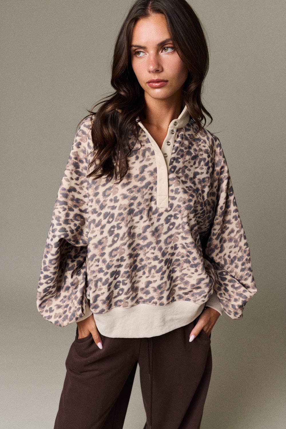 Vintage Leopard Print Snap Button Sweatshirt