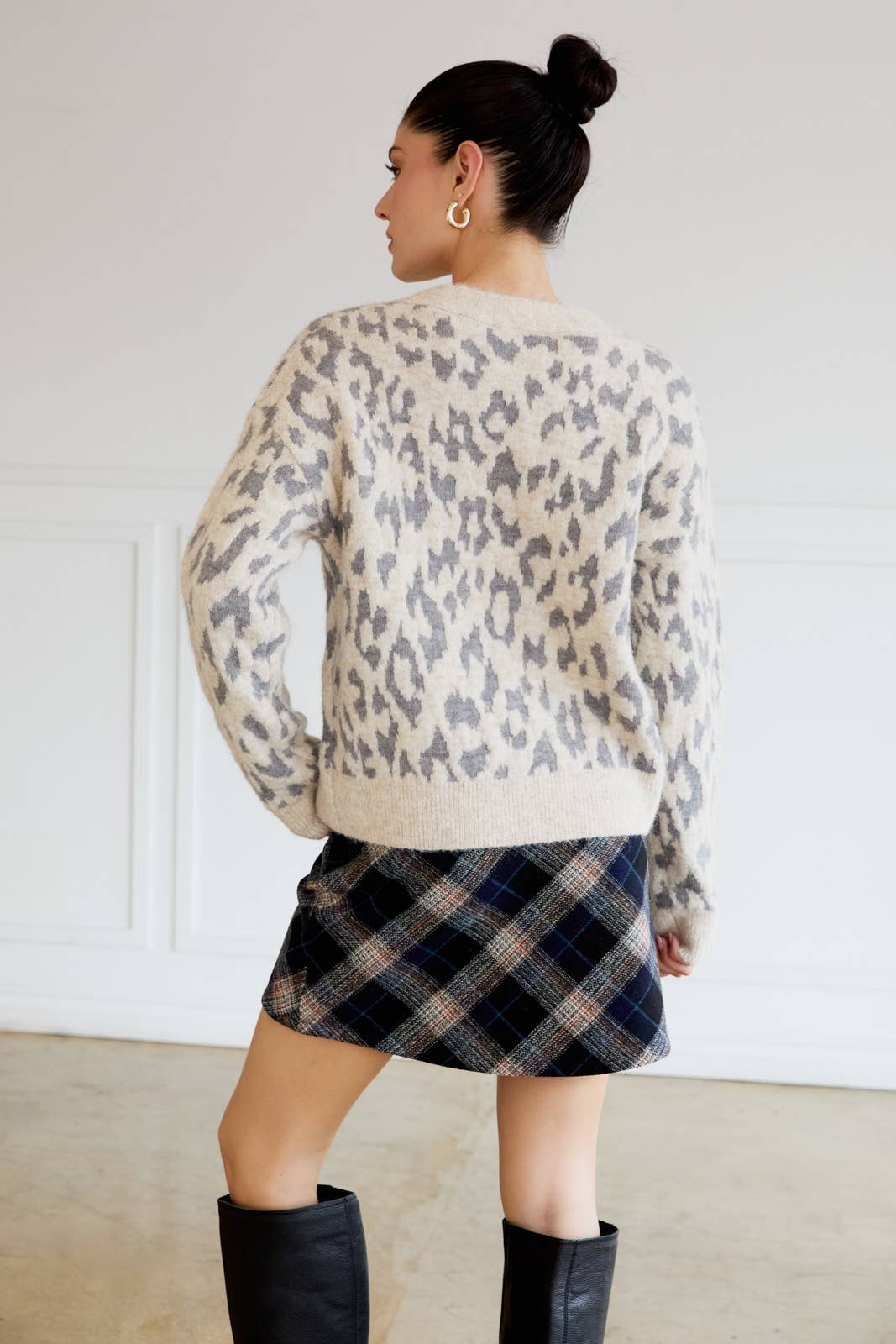 Fuzzy Snow Leopard Cardi