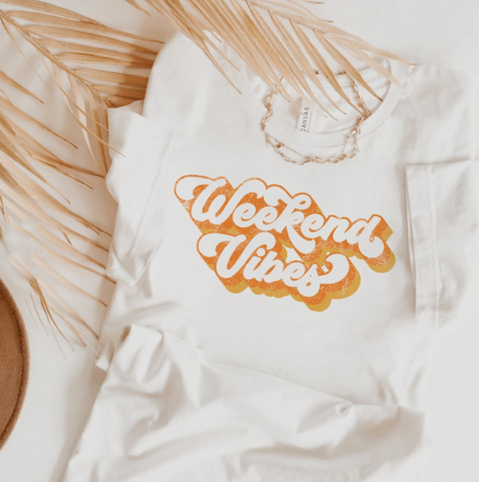 Weekend Vibes Tee - Jade Creek Boutique